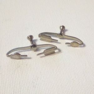 Vintage silver style split arrow screw back earrings
